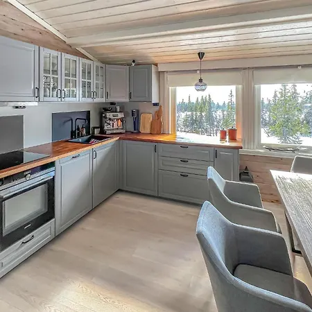 Feriehus 4 Bedroom Stunning In