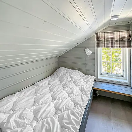 4 Bedroom Stunning In * Mesnali